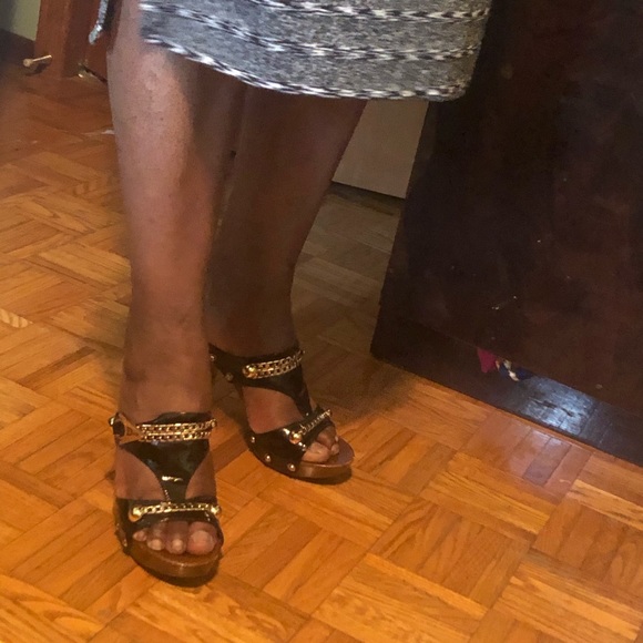 Christian Dior - Picture 1 of 5